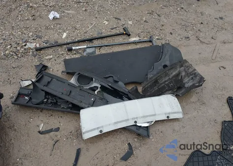 2019 Mini Countryman Cooper S z USA, uszkodzony, nr VIN WMZYT5C55K3E63822